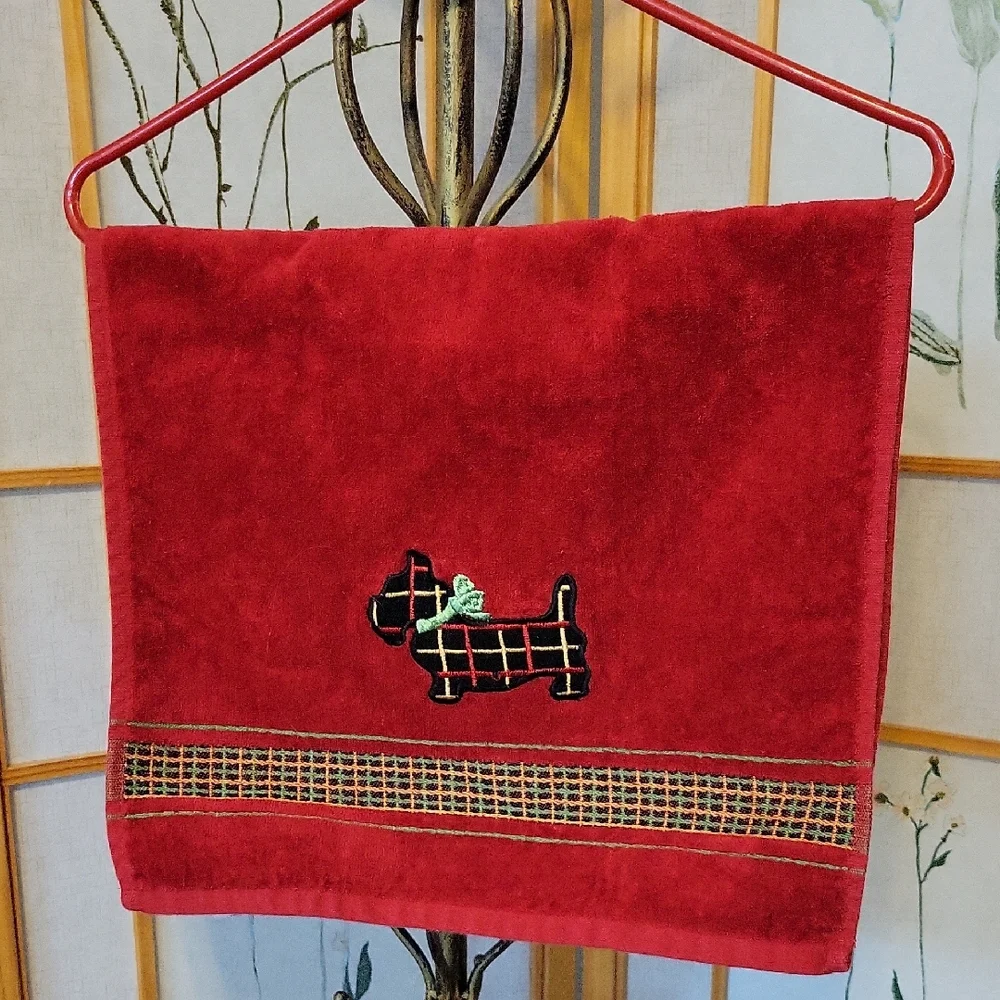 Martha Stewart Scottie Dog Hand Towel